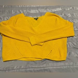 Slightly Cropped Yellow V-Neck Sweater